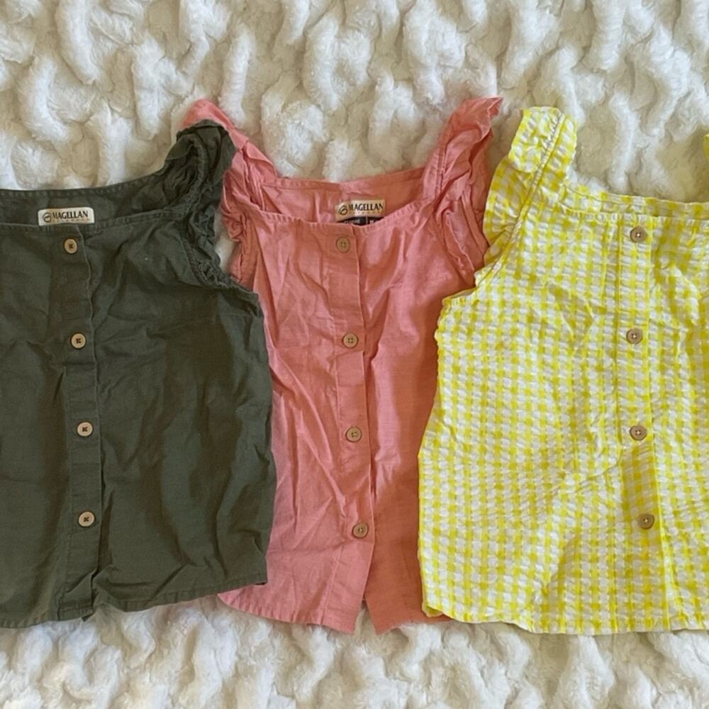 Set of 3 Magellan girls tops. M (8-10)